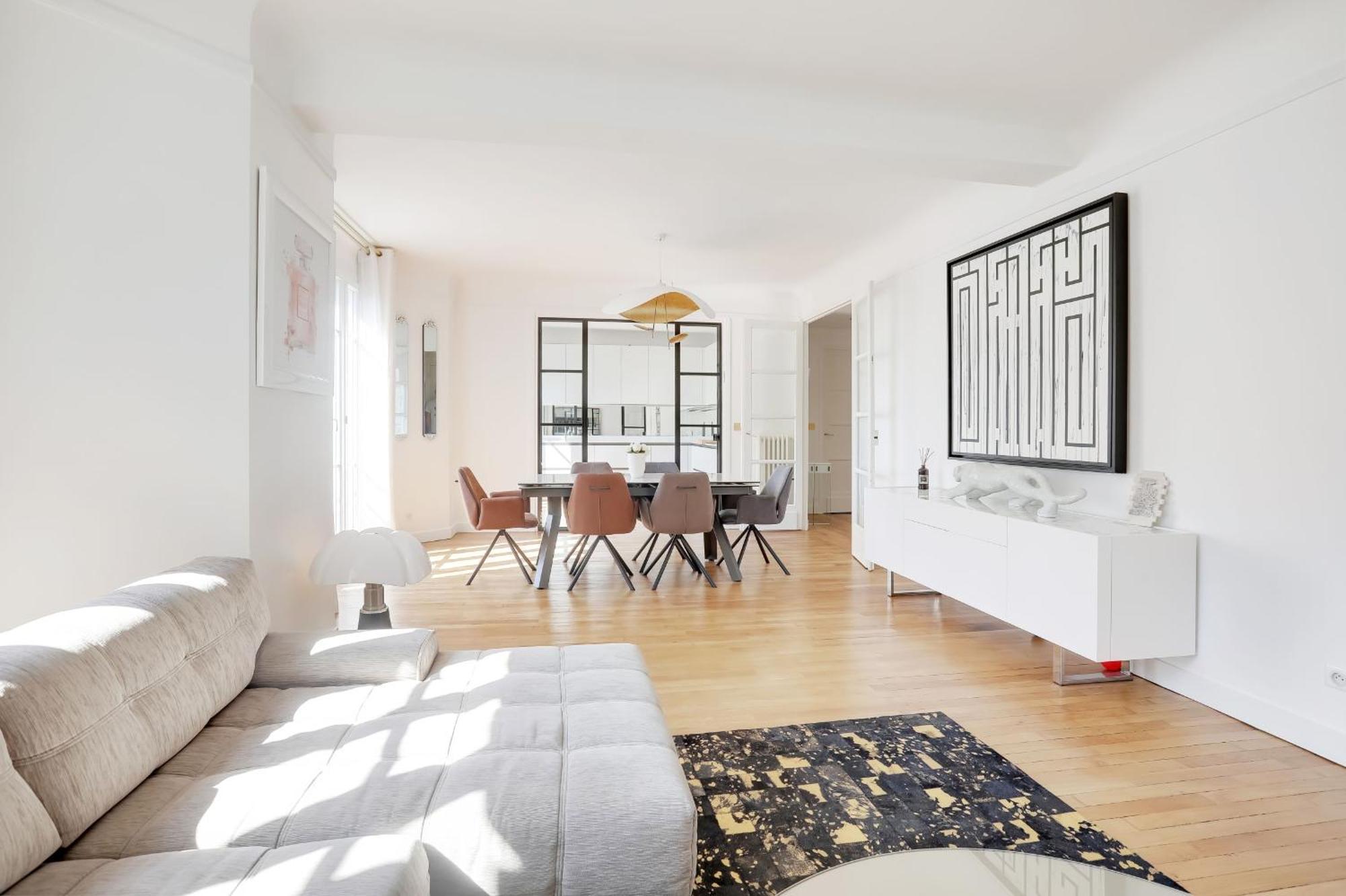 Appartement Typical Parisian *